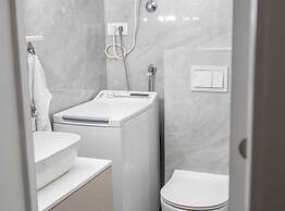 Modern Seget Vranjica Apartment With Terrace