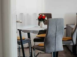 Modern Seget Vranjica Apartment With Terrace