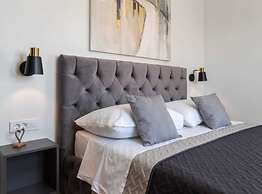 Shimmering Sea Apartment With Terrace