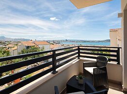 Shimmering Sea Apartment With Terrace