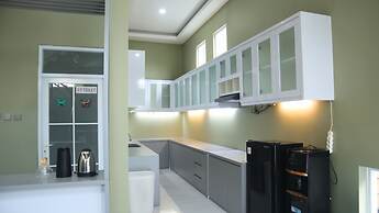 DeBali Villa Countryside by Simply Homy