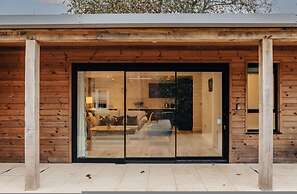 Cart Shed 2 - From 165 Per Night