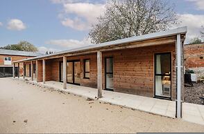 Cart Shed 2 - From 165 Per Night