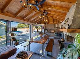 Idyllic Escape Villa Maretici With Pool and Private Garden