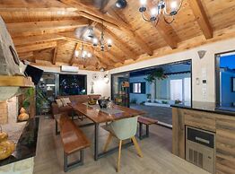 Idyllic Escape Villa Maretici With Pool and Private Garden