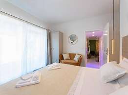 Idyllic Escape Villa Maretici With Pool and Private Garden