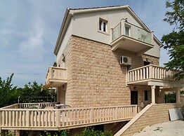 Apartments Sunshine Sutivan