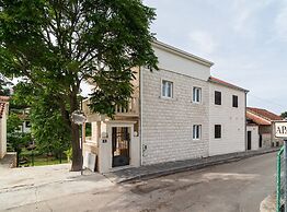 Apartments Sunshine Sutivan