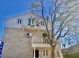 Apartments Sunshine Sutivan