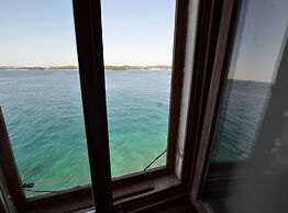 Seaside Escape Rovinj Old Town Apartment