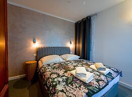 Seaside Escape Rovinj Old Town Apartment