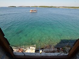 Seaside Escape Rovinj Old Town Apartment