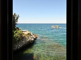 Seaside Escape Rovinj Old Town Apartment