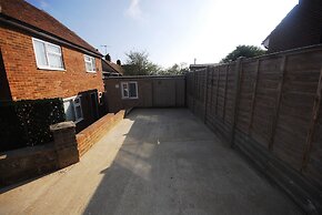 Family Holiday Home With Hot Tub & Sauna Sleeps 8