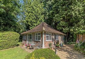 Old Mill Lodge I By Huluki Sussex Stays