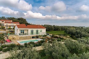 Villa Olivia with Sauna