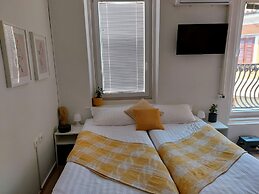 Dandylion Studio Apartment