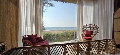 Kurma Private Beach