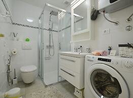 Charming and Tranquil Rovinj Center Apartment