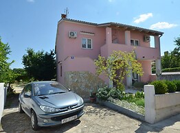 Peaceful and Elegant Rovinj Apartment