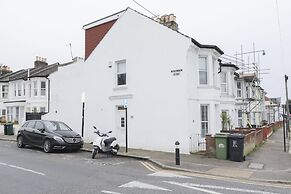 Hove and Away With Garden By My Getaways