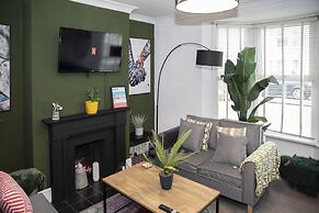 Hove and Away With Garden By My Getaways