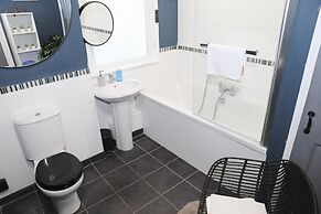 Hove and Away With Garden By My Getaways