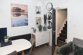 Hove and Away With Garden By My Getaways