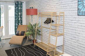 Hove and Away With Garden By My Getaways