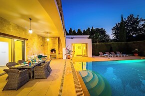 Villa Zoey