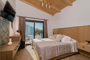 Kozakos Villa 1 With Private Swimming Pool