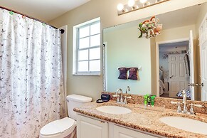 Outdoor Oasis: Home 4 Mi to Disney!