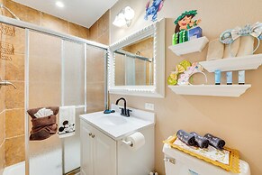 Outdoor Oasis: Home 4 Mi to Disney!