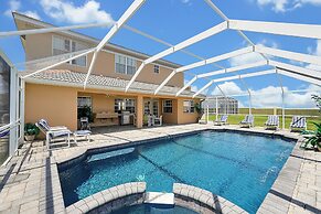 8 Mi to Animal Kingdom: Disney Escape w/ Pool!