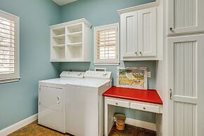 Near Golfing & Parks: Serene San Antonio Home