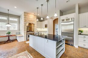 Near Golfing & Parks: Serene San Antonio Home