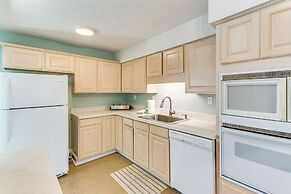 Spacious Destin Townhome: Beach Walk & Pool Access