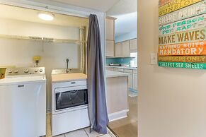Spacious Destin Townhome: Beach Walk & Pool Access