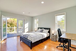5 Mi to National Mall: DC Home w/ Pool Table