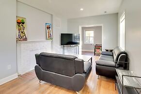 5 Mi to National Mall: DC Home w/ Pool Table