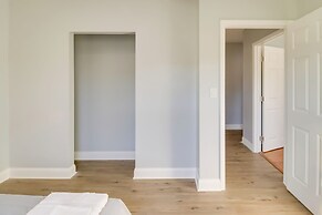 5 Mi to National Mall: DC Home w/ Pool Table