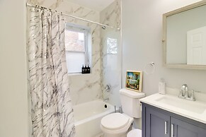 5 Mi to National Mall: DC Home w/ Pool Table