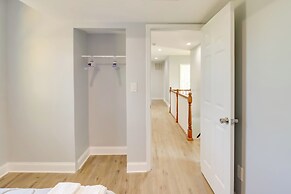 5 Mi to National Mall: DC Home w/ Pool Table