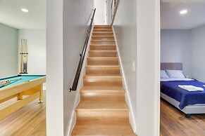 5 Mi to National Mall: DC Home w/ Pool Table