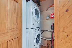 5 Mi to Dtwn Evergreen: Mtn-view Escape