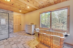Ski, Hike & More: Spacious Log Cabin in Long Pond