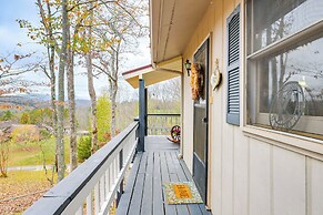 Mtn-view Home w/ Game Room in Franklin!