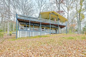 Mtn-view Home w/ Game Room in Franklin!