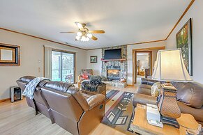 Mtn-view Home w/ Game Room in Franklin!