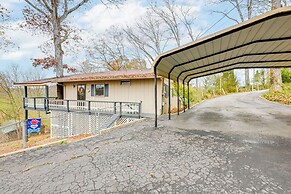 Mtn-view Home w/ Game Room in Franklin!